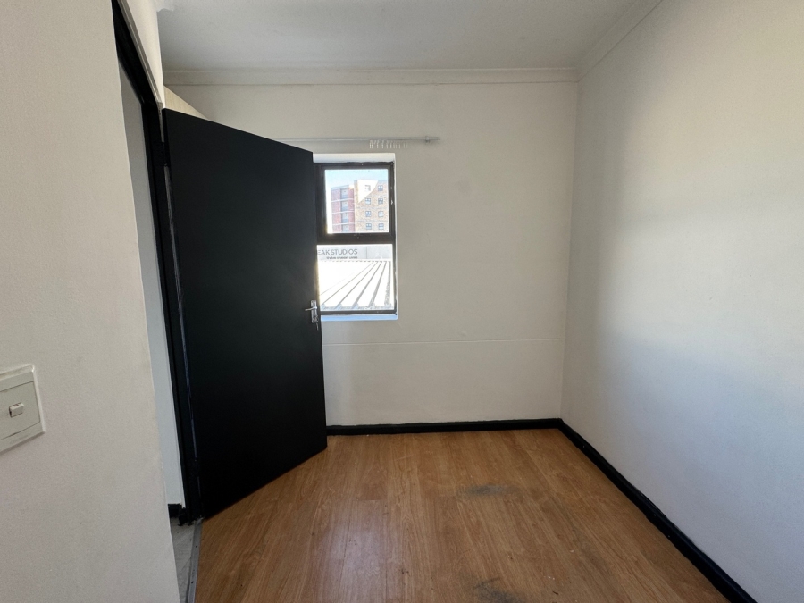 4 Bedroom Property for Sale in Black River Western Cape